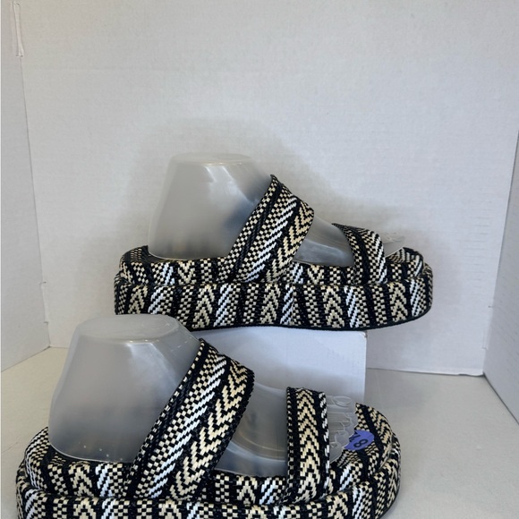 Liliana Black and Cream Patterned Woven Platform 2 band Slides - Picture 2 of 5